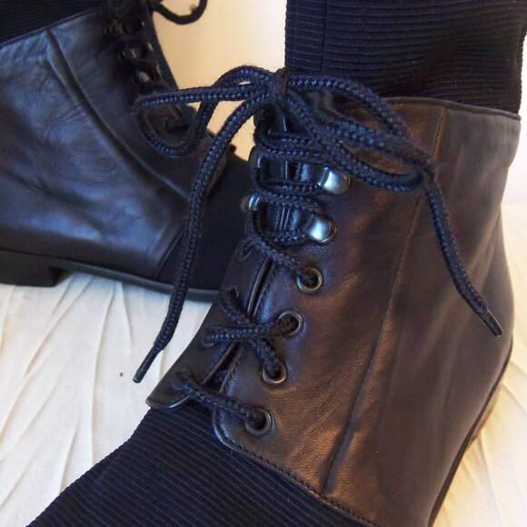 Stuart Weitzman Tall Leather and Gore Tex Black Boots With Lacing sz 8.5 - Picture 8 of 14